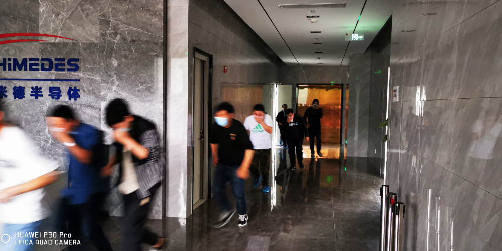 2682b9712ae0b8f8cce78efed90f93e.jpg 图片